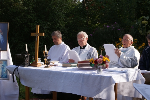 Spotkanie integracyjne i msza święta w Krępcu k/ Świdnika w domu Mari Winiarskiej 2012-09-30
